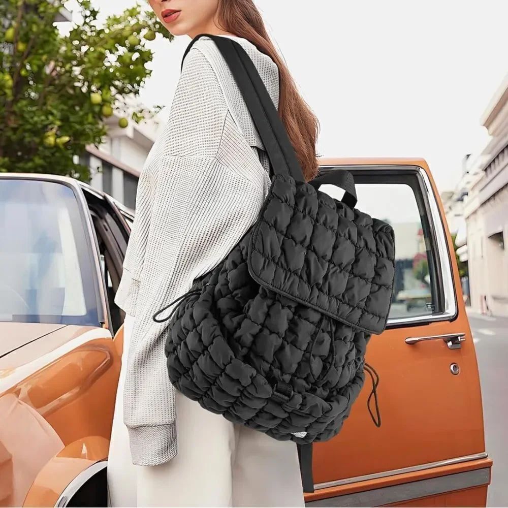 Quilted puffer backpack - Picture 3 of 8